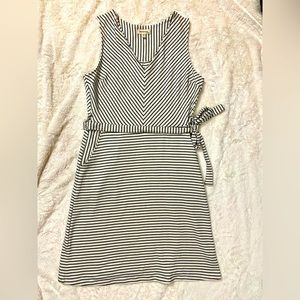 Monteau Women’s Dress Large white and black striped